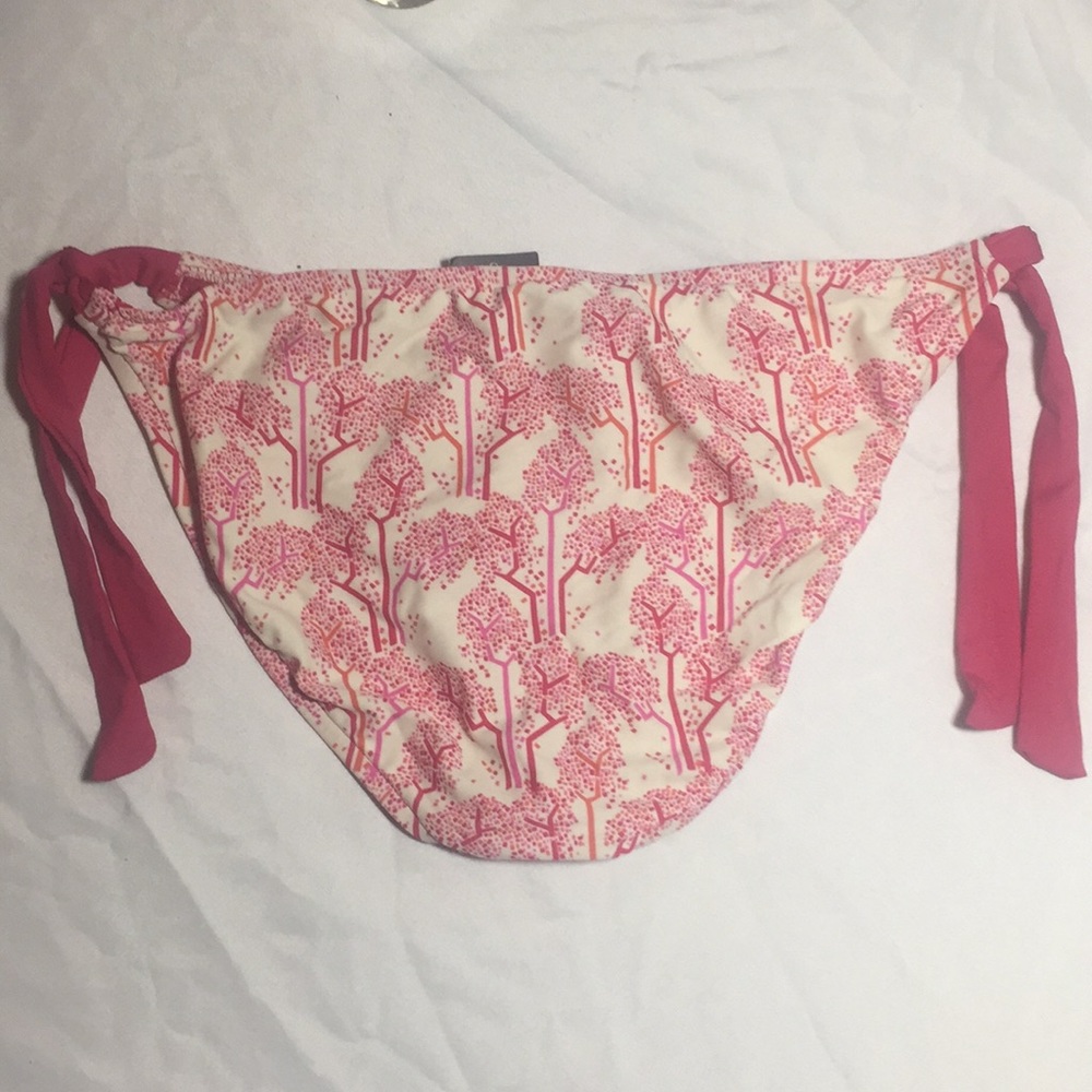 Mossimo - Picture 4 of 4